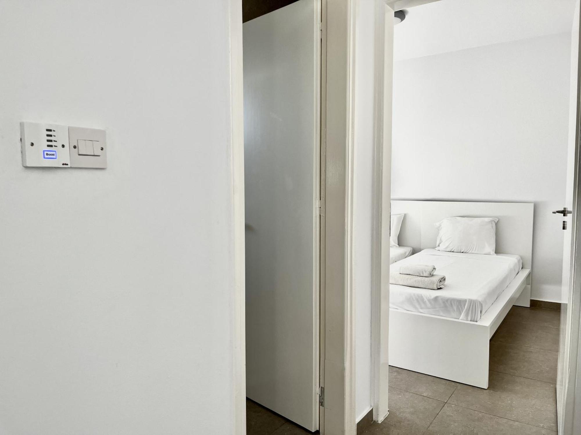 Ease Apartment *